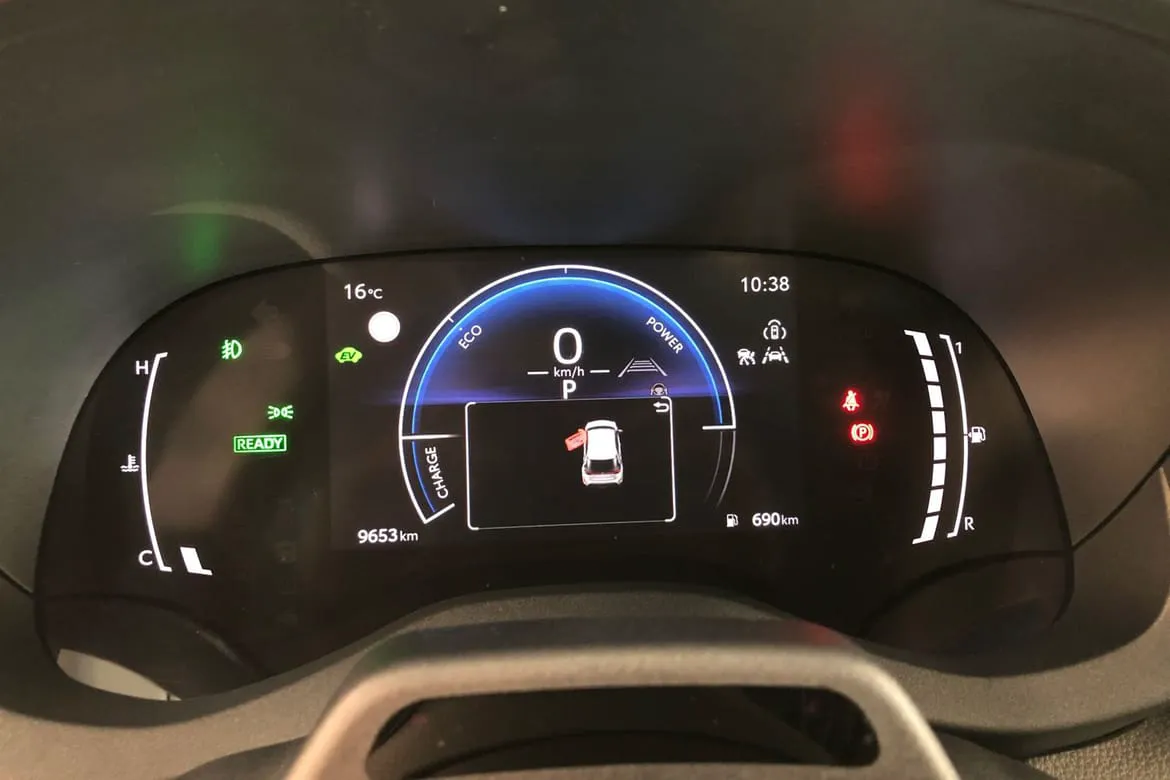 Vehicle image 15