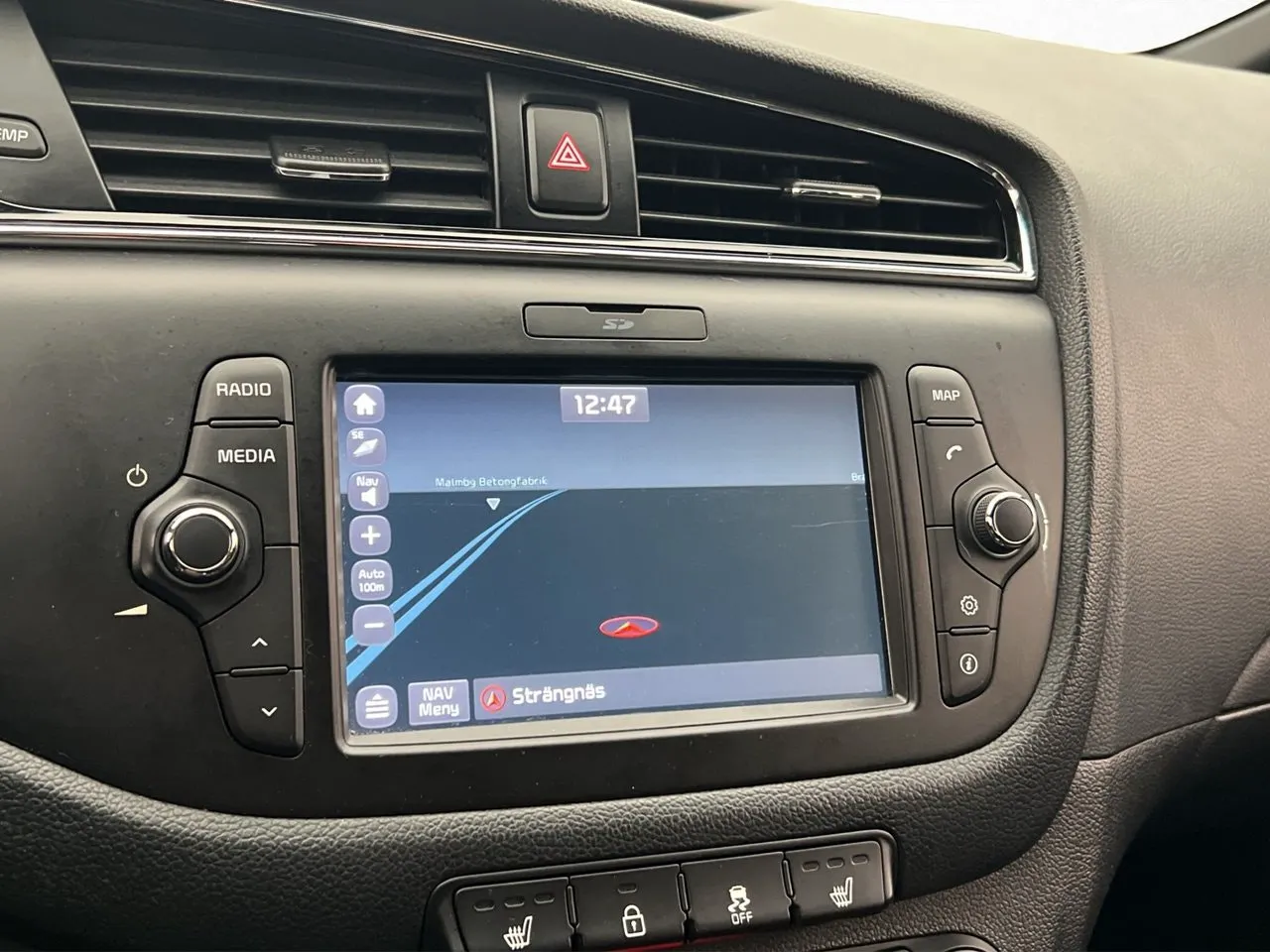 Vehicle image 20