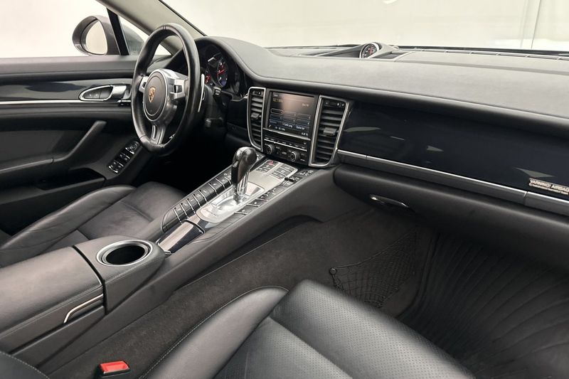 Porsche Panamera bild 27