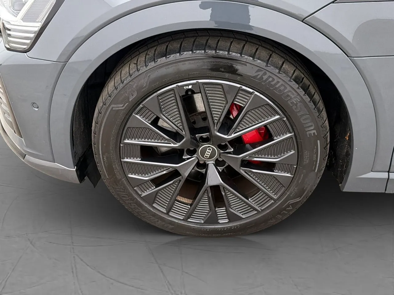 Vehicle image 31
