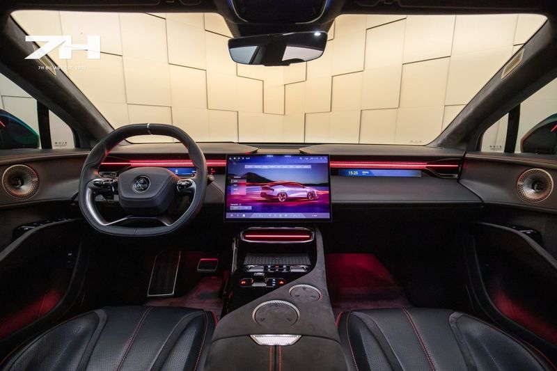 Lotus Eletre bild 15