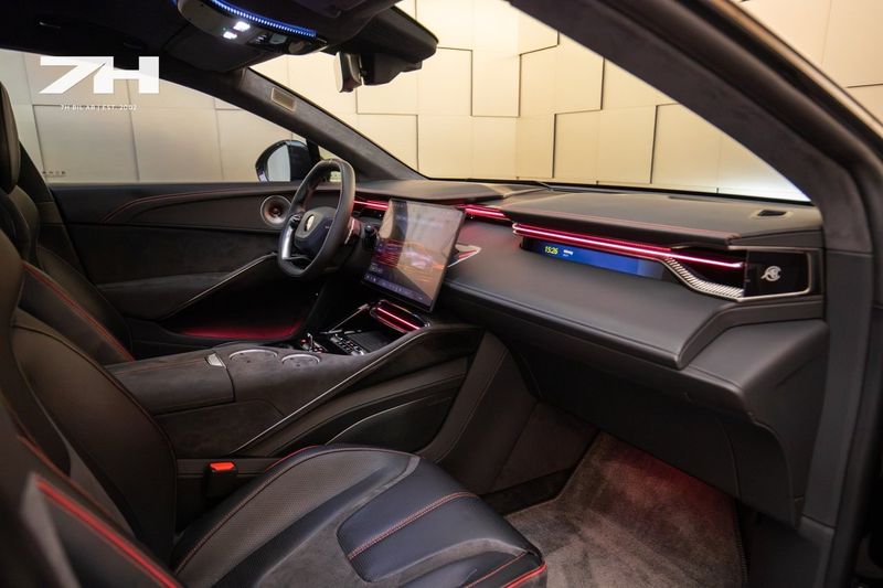 Lotus Eletre bild 17