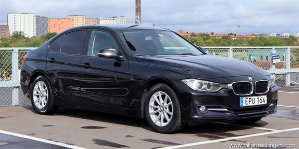 BMW 318 d Sedan Automat Navi Kamera - 2015