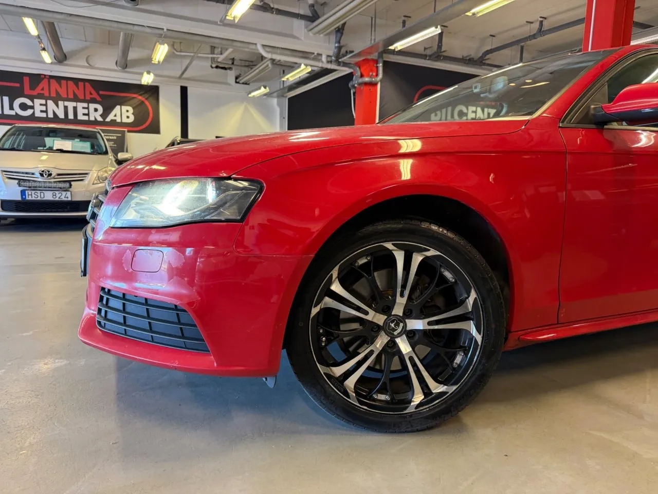 Vehicle image 1