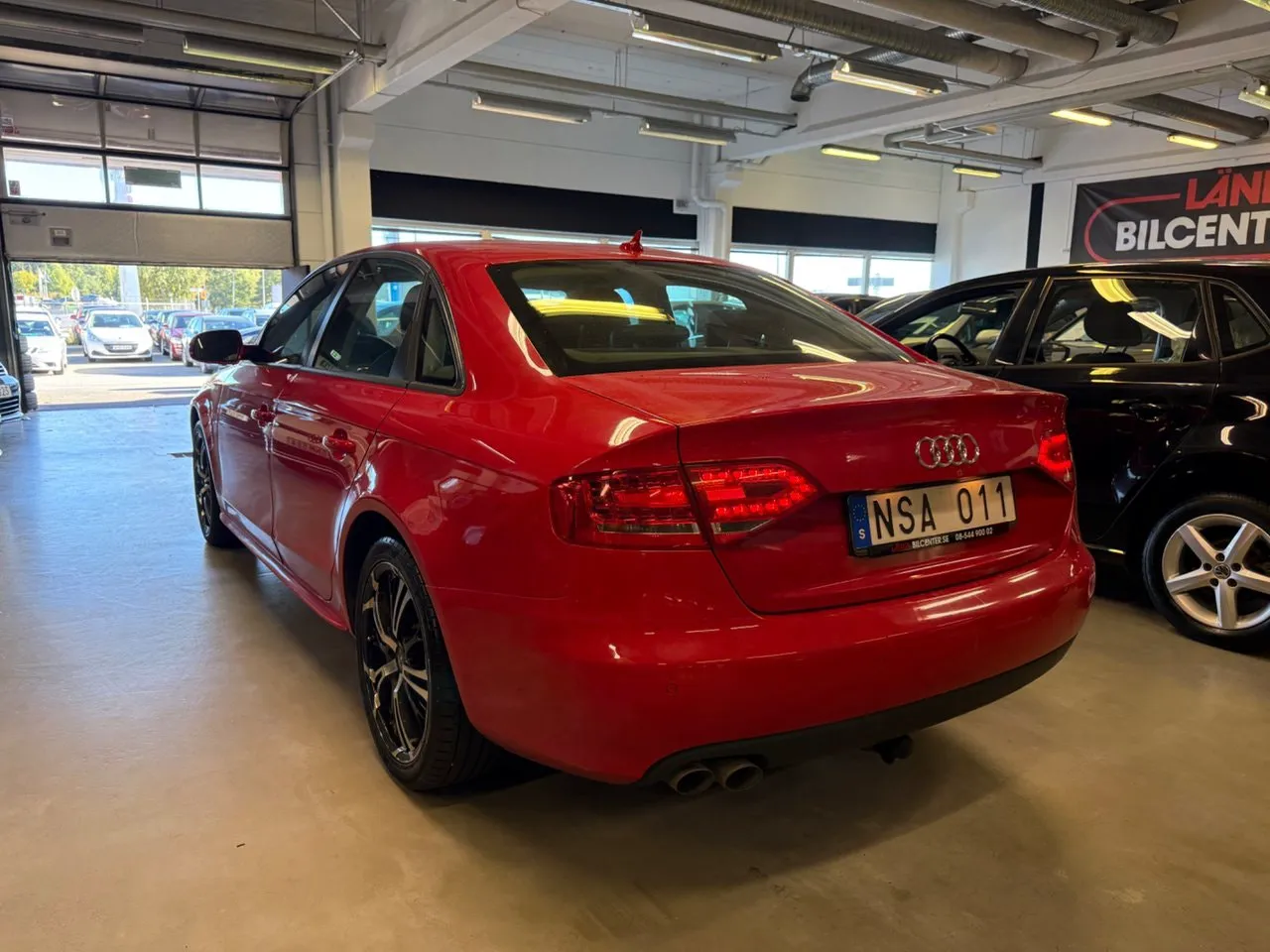 Vehicle image 5