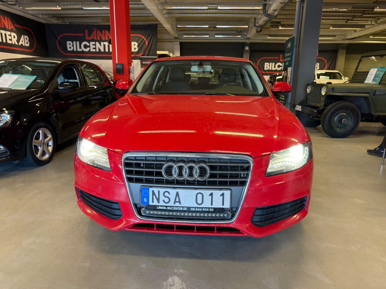 Vehicle image 3