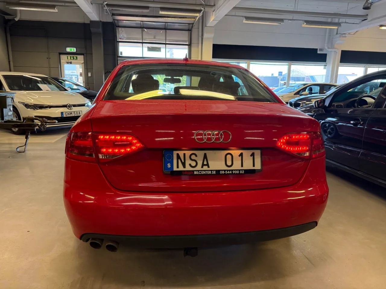 Vehicle image 6