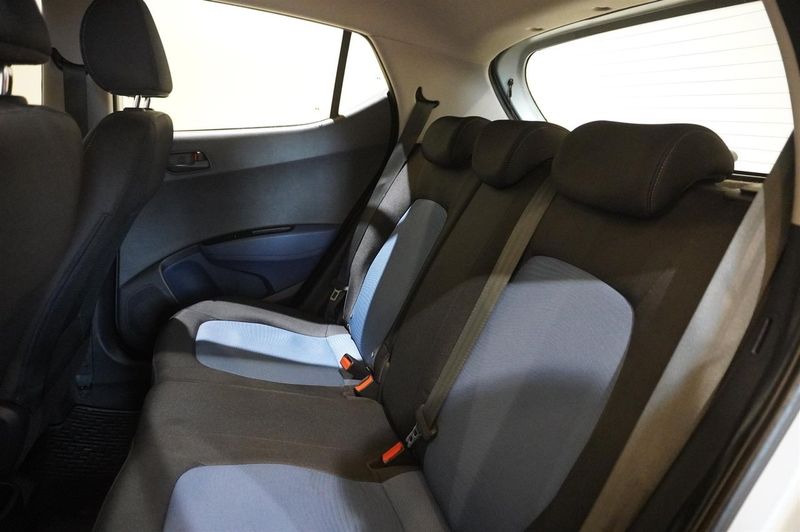 Hyundai i10 bild 8