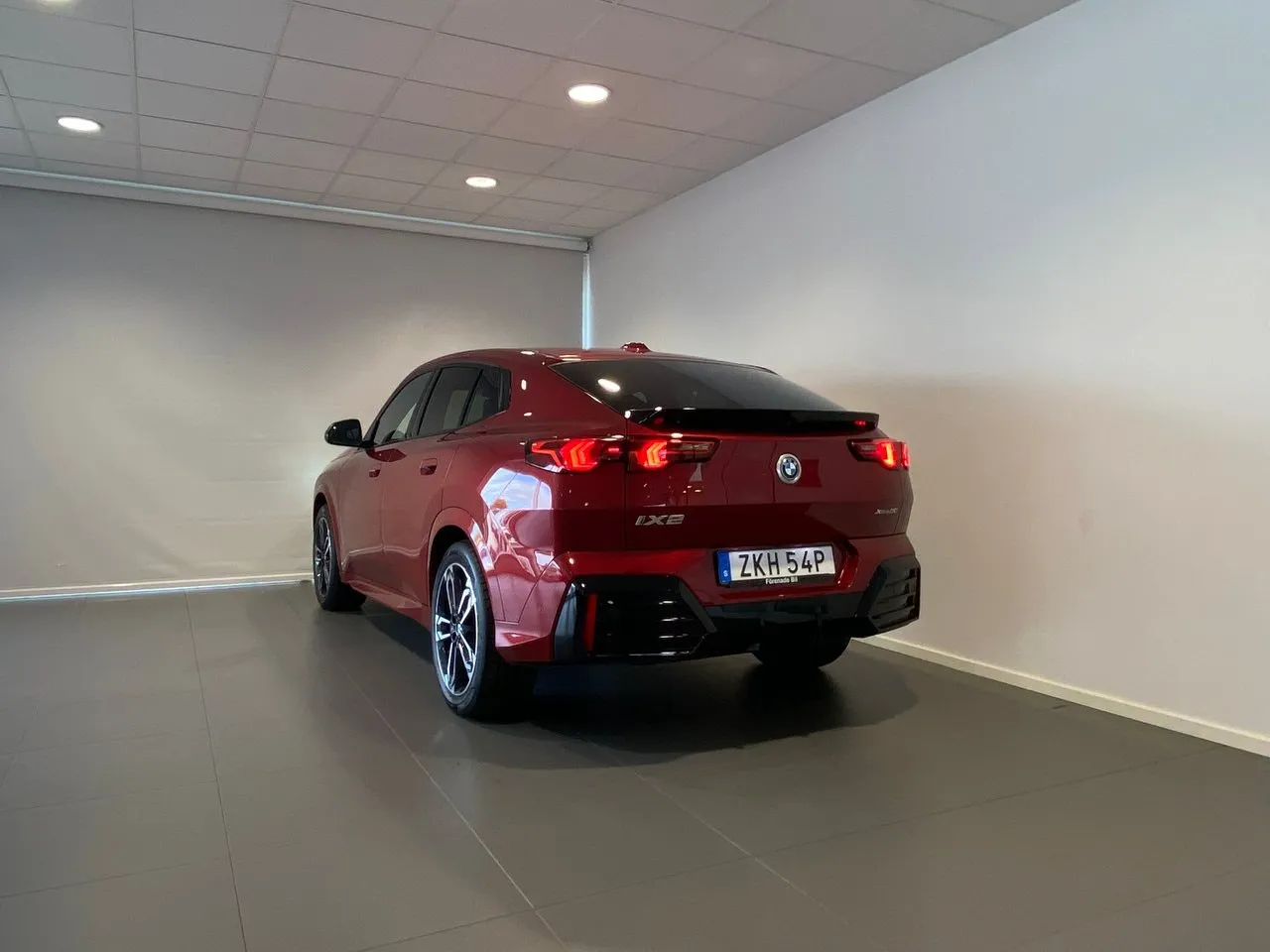 Vehicle image 9