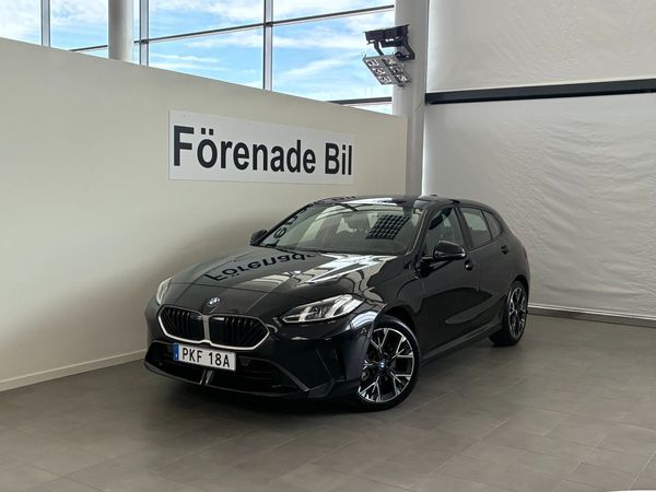 BMW 120 M Sport Design Automat Rattvärme 18" Park/Drive Assist - 2026
