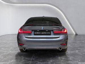 BMW 330 bild 5