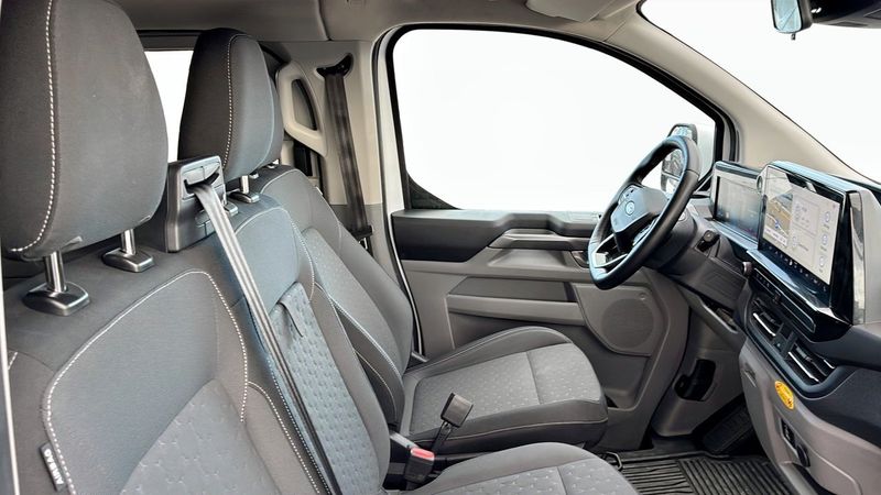 Ford Tourneo Custom bild 3