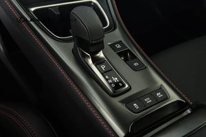 Lexus LBX bild 15
