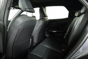 Lexus LBX bild 7