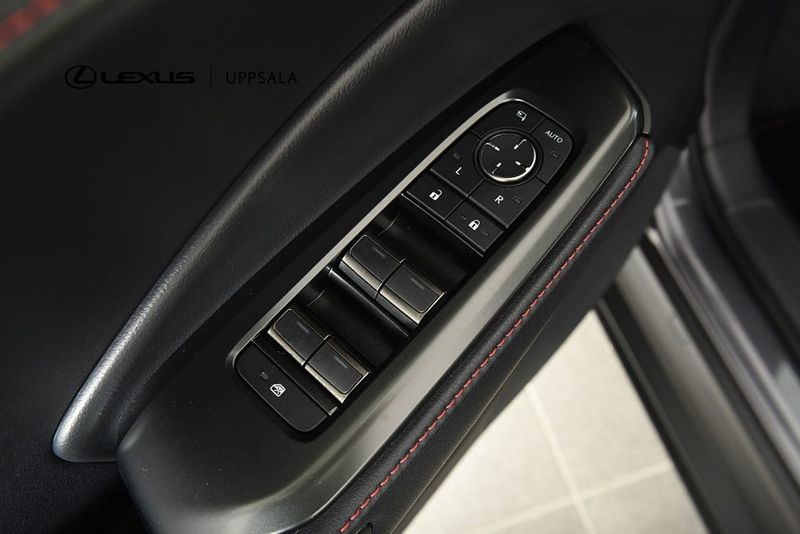 Lexus LBX bild 10