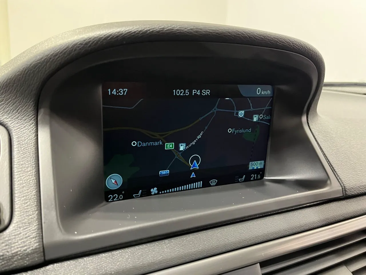 Vehicle image 21