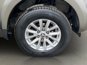Mitsubishi L200 bild 35