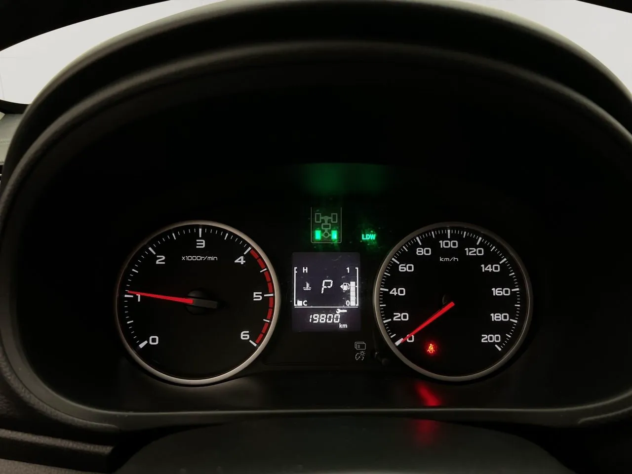Vehicle image 19