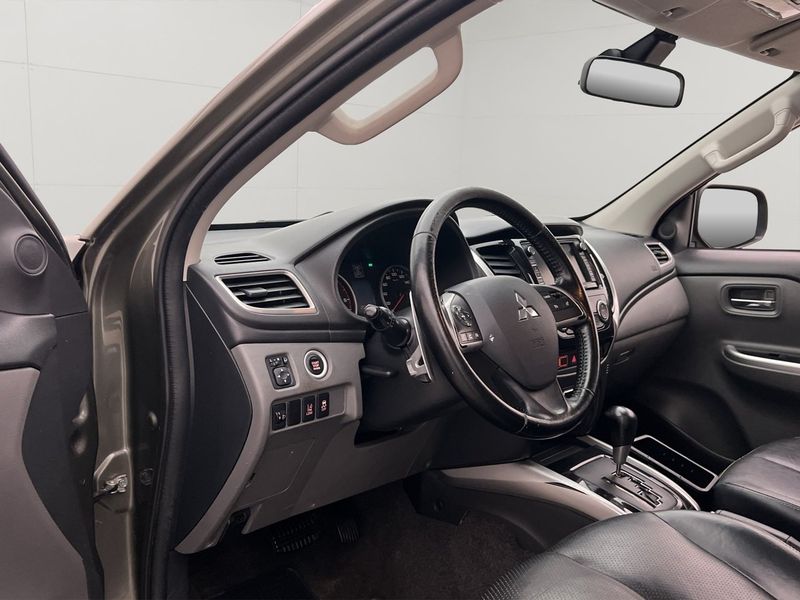 Mitsubishi L200 bild 14