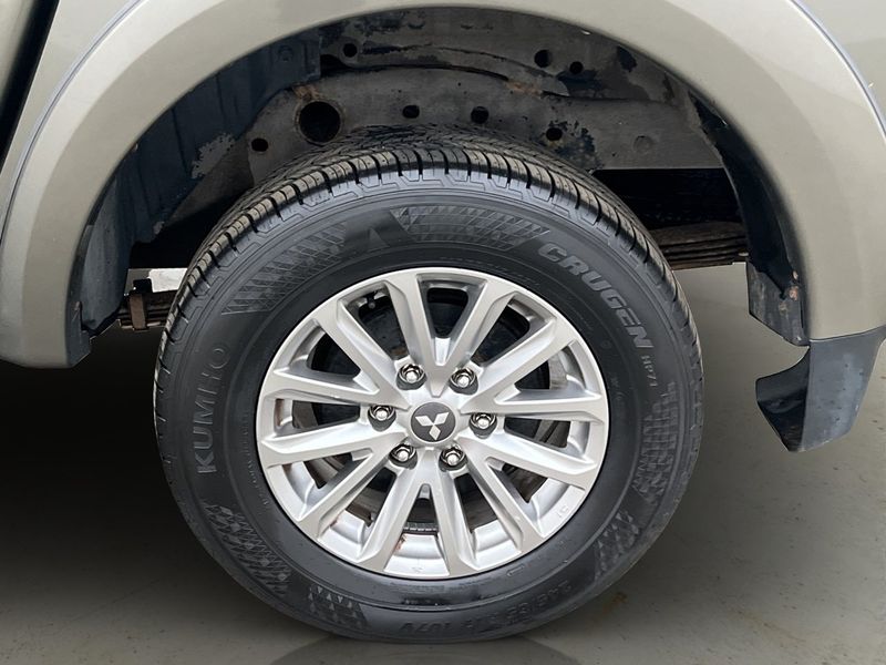 Mitsubishi L200 bild 33