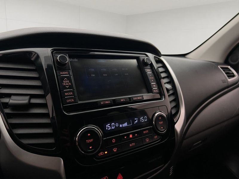 Mitsubishi L200 bild 25