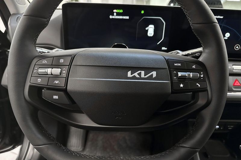 Kia K4 bild 8