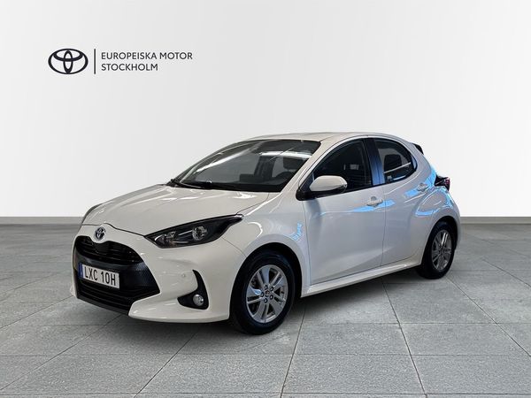 Toyota Yaris Hybrid 1,5 HSD ACTIVE KOMFORT / P-SENS / VINTERHJUL - 2023