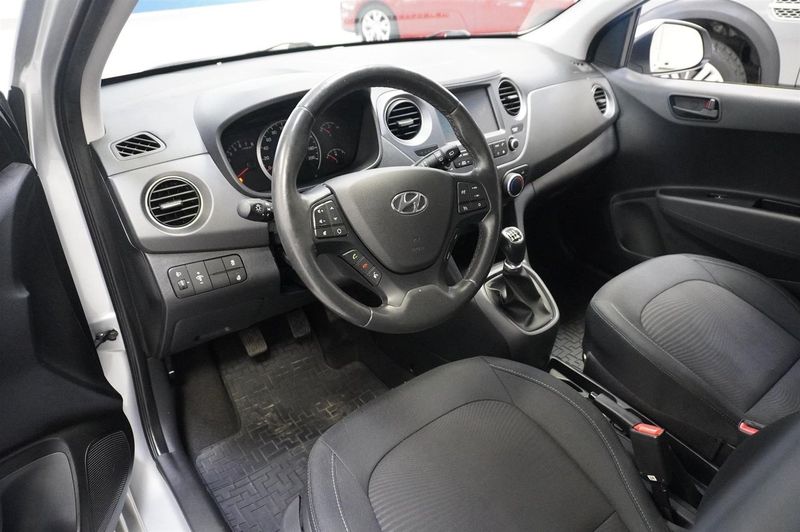 Hyundai i10 bild 2