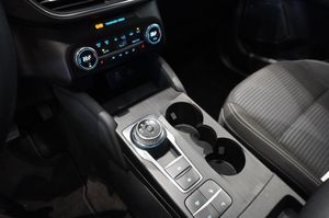 Ford Kuga bild 10