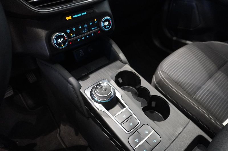 Ford Kuga bild 10