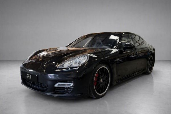 Porsche Panamera Turbo PDK Turbo Sport Charon Bose Taklucka Nyservad - 2010