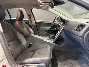 Volvo V60 bild 8