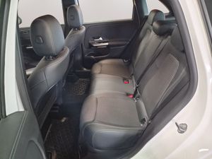 Mercedes B180 bild 12