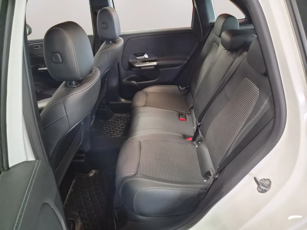 Mercedes B180 bild 12