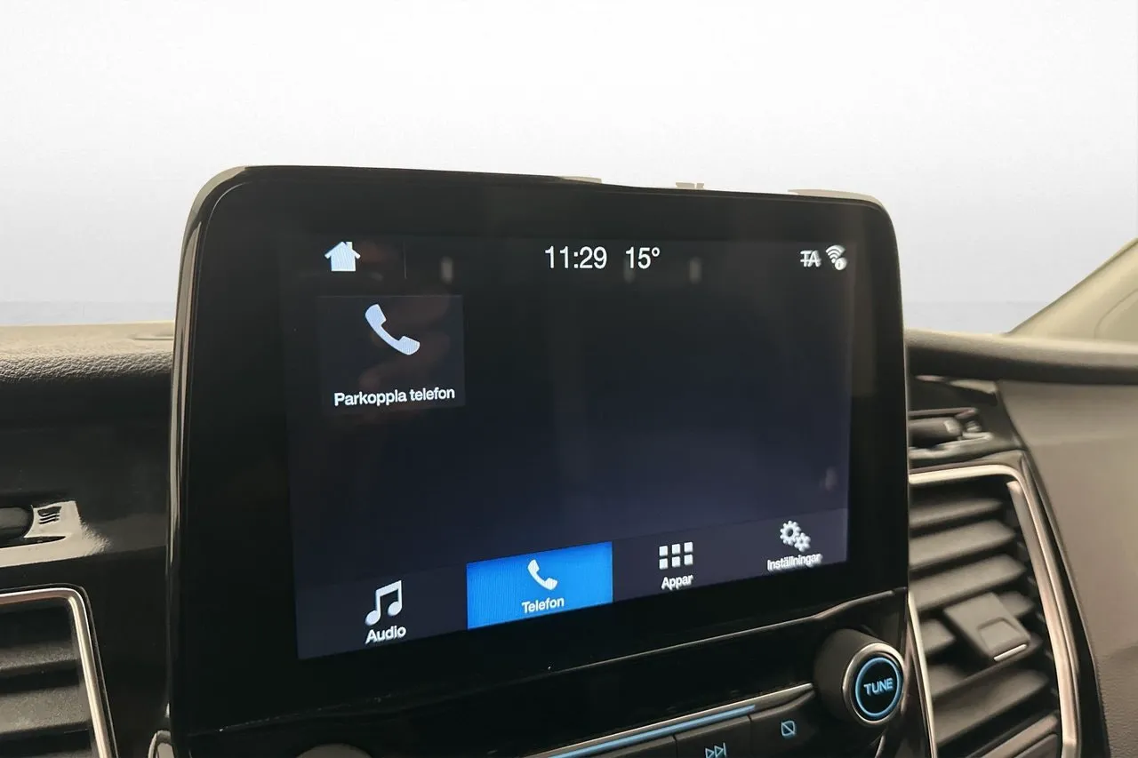 Vehicle image 18