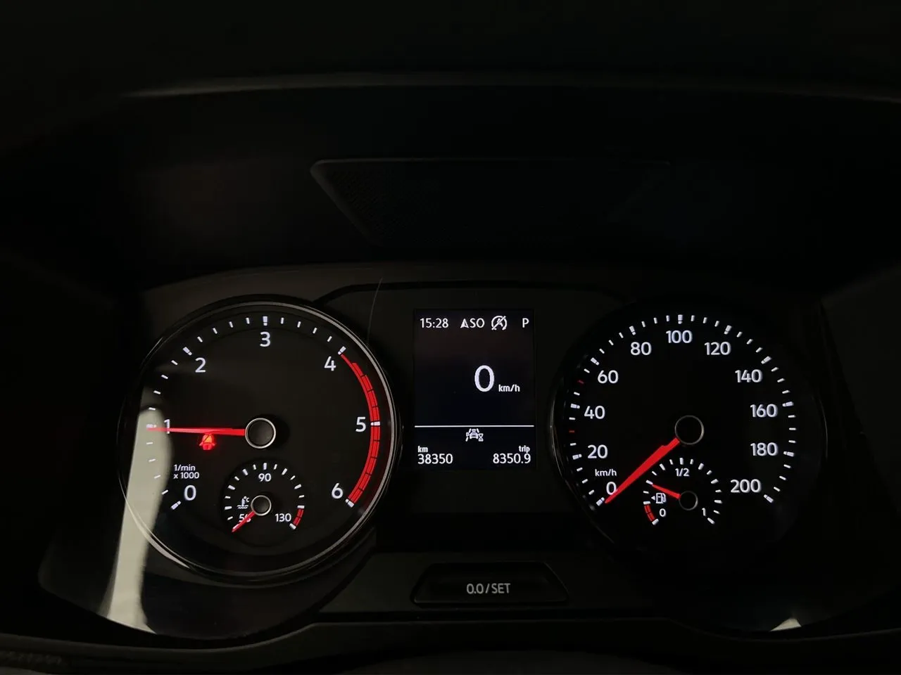 Vehicle image 33