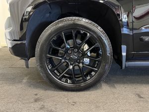 Chevrolet Silverado bild 24