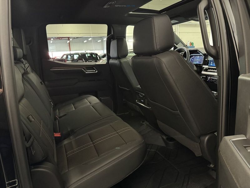 Chevrolet Silverado bild 17