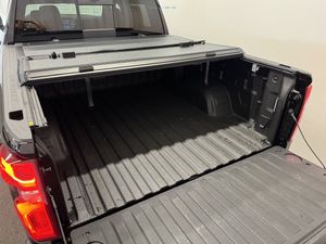 Chevrolet Silverado bild 16