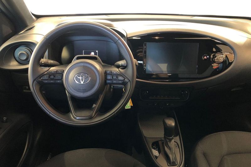 Toyota Aygo X bild 10