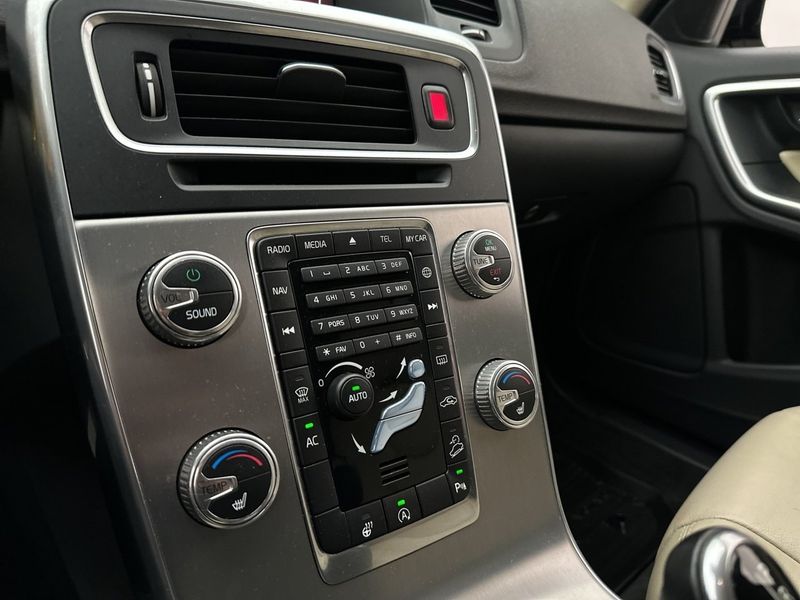 Volvo V60 bild 24