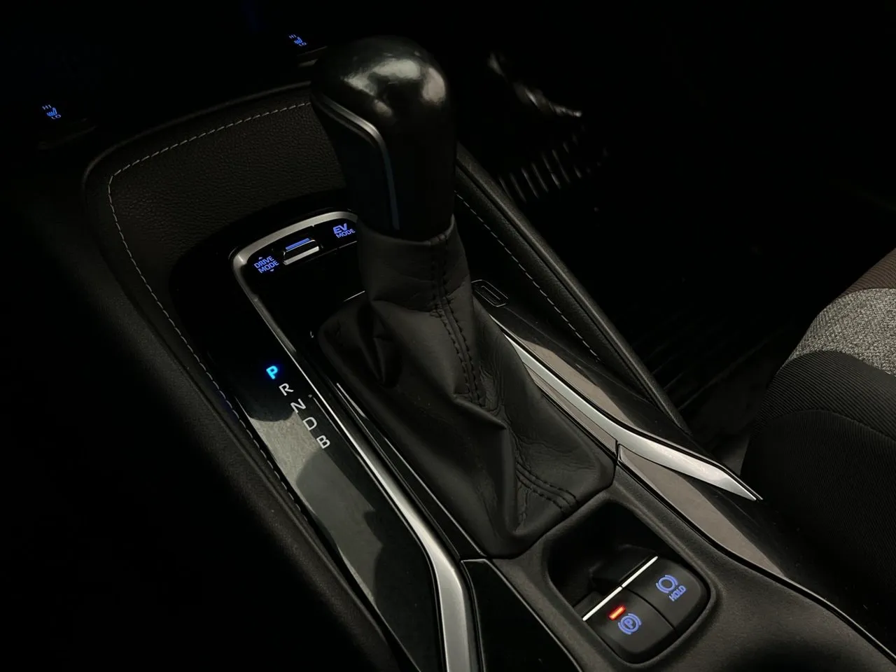 Vehicle image 26