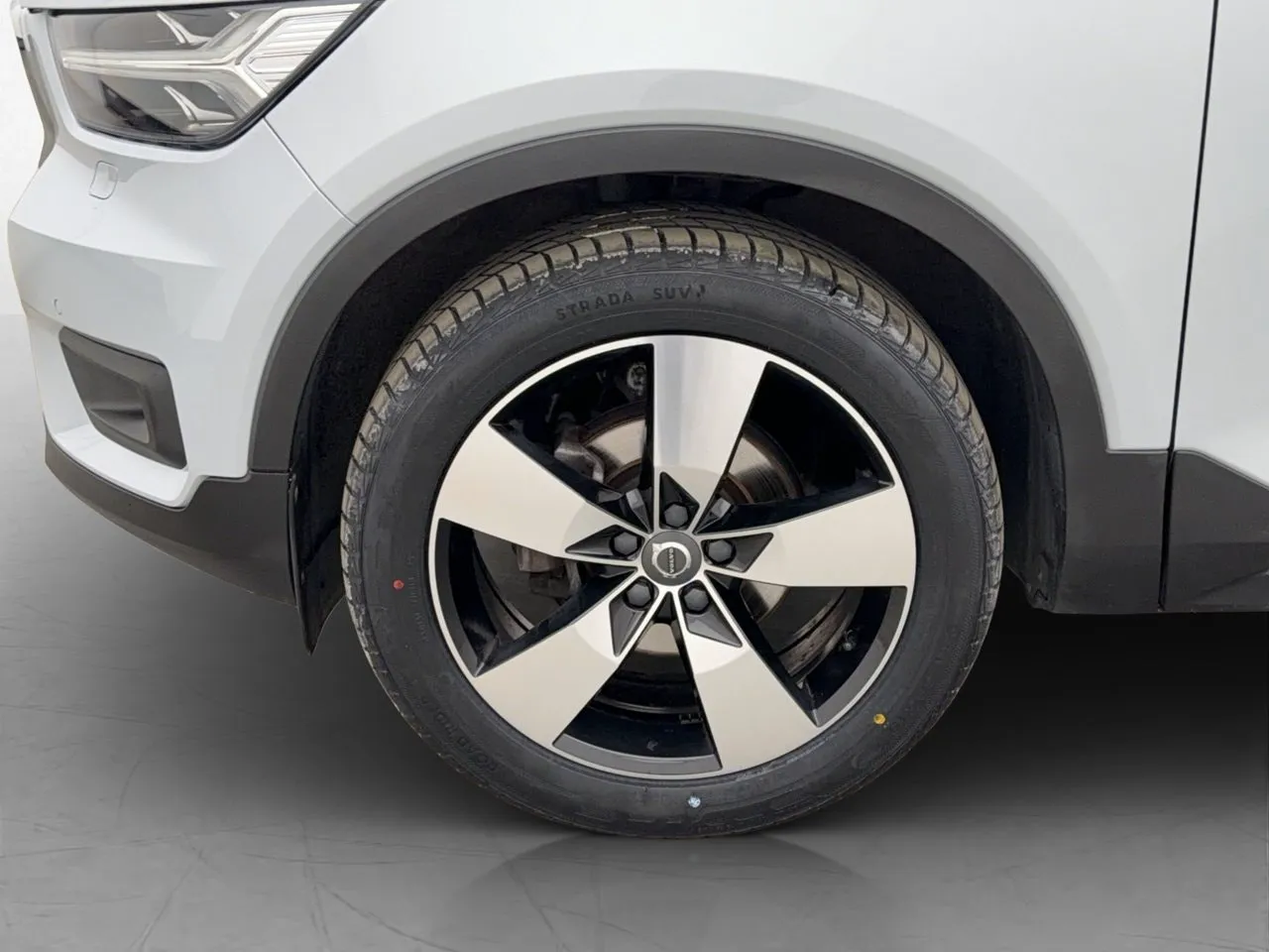 Vehicle image 36