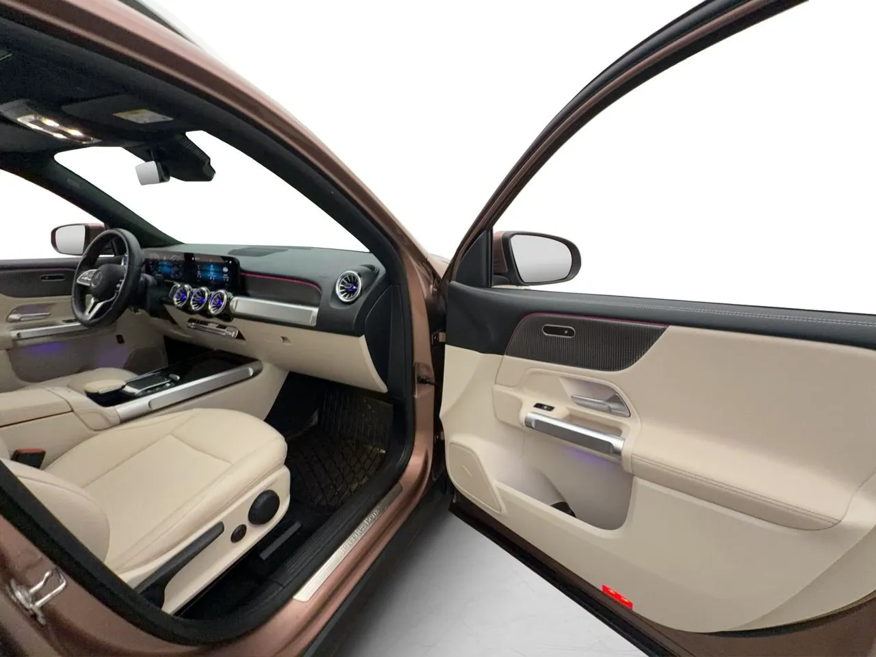 Vehicle image 32