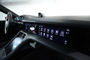 Porsche Taycan bild 12