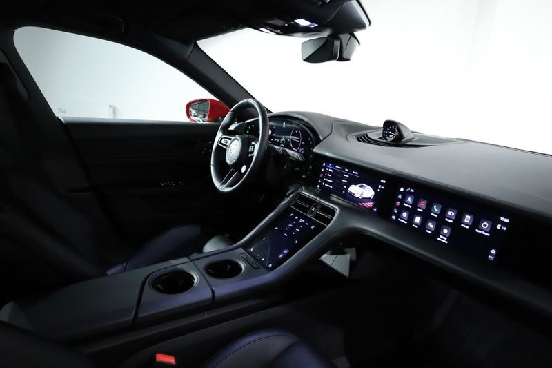 Porsche Taycan bild 11