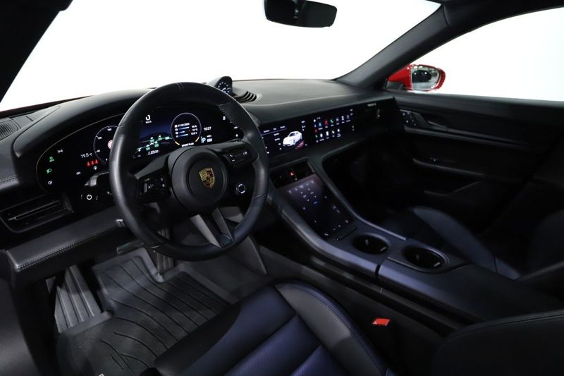 Porsche Taycan bild 10
