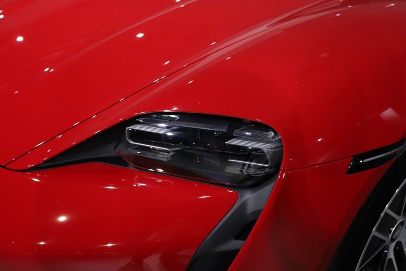Porsche Taycan bild 9