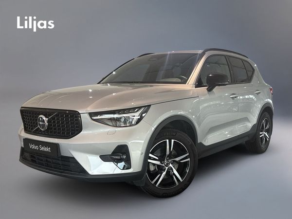 Volvo XC40 B3 FWD Bensin Plus Dark//360-kamera//Drag// - 2025