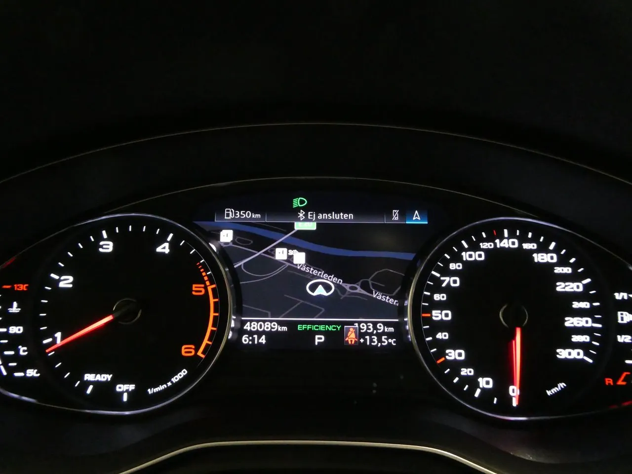 Vehicle image 18